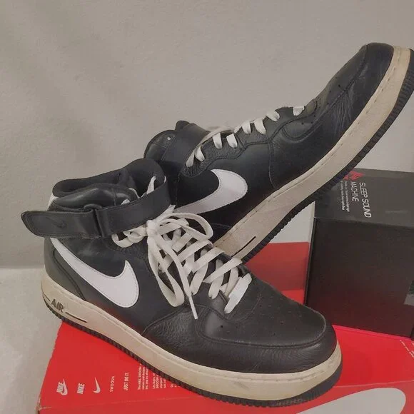 Nike Air Force 1 Mid '07 Black 2011 US Men's size 11 315123-010 without box RARE - Picture 4 of 12